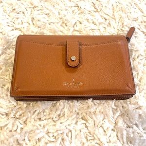 Kate Spade Jackson Small Tab Crossbody